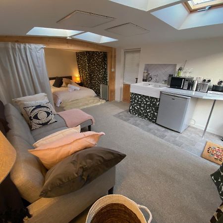 The Dragonfly Bnb, Glastonbury Dış mekan fotoğraf