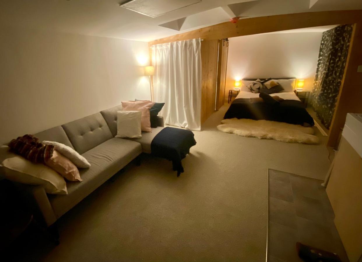 The Dragonfly Bnb, Glastonbury Dış mekan fotoğraf